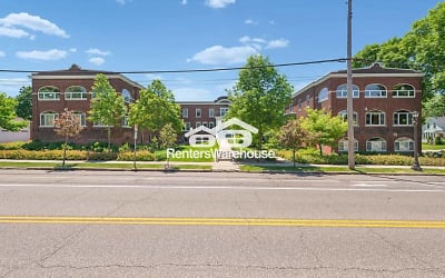 2040 Como Ave - undefined, undefined