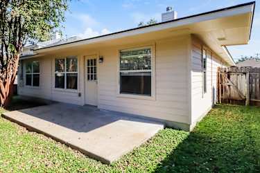 1600 Windy Park Dr - Round Rock, TX