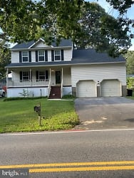 838 Chestnut Tree Dr - Annapolis, MD