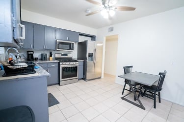 Room For Rent - Phoenix, AZ