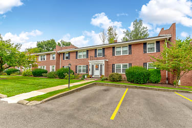 Williamsburg Portage Pointe Apartments - Wooster, OH