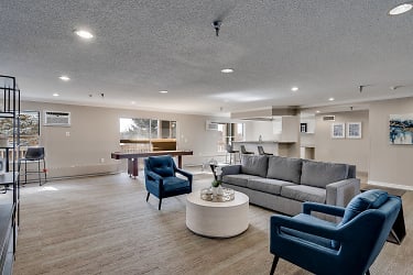 The Apex Apartments - Burnsville, MN