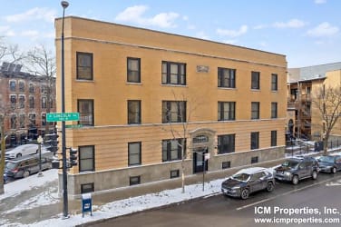 1900 N Lincoln Ave - Chicago, IL