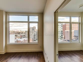 26-05 28th St unit 3F - Queens, NY