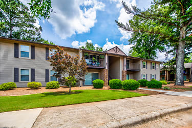 The Woodlands Apartment Homes - Florence, AL