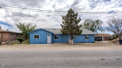 154 C C Camp Rd - Fabens, TX