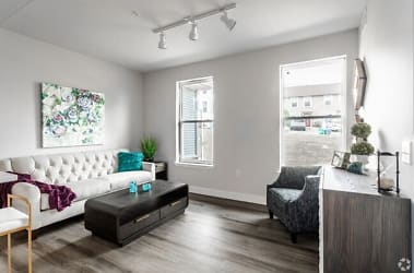 200 5th Apartments - York, PA