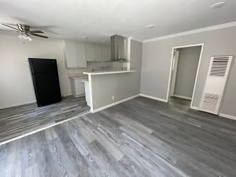 1501K Apartments - Compton, CA