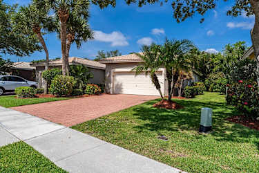 5859 Grand Harbour Cir - Boynton Beach, FL