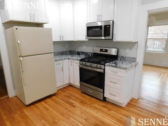 44 Concord Rd unit 1 - Watertown, MA