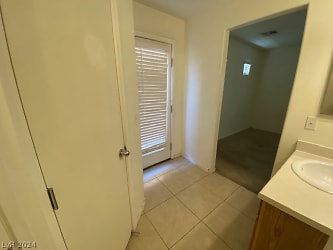 6916 Smiling Cloud Ave - Henderson, NV