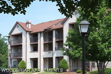 Woodbriar Apartments - Chesapeake, VA