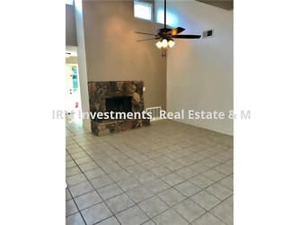 2310 Lakeview Ave - Clermont, FL