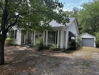 102 Chitwood St - Hot Springs, AR