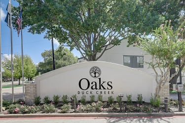 Oaks At Duck Creek Apartments - Garland, TX