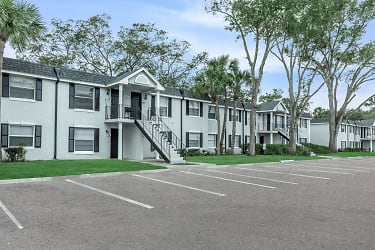 Magnolia Court Apartments - Orlando, FL