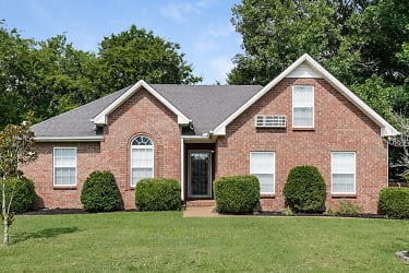 128 Candle Wood Dr - Hendersonville, TN