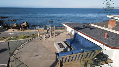 829 Ocean View Blvd - Pacific Grove, CA