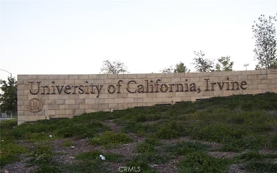 12 Hollowglen #12 - Irvine, CA