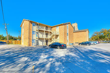 Campus Station Apartments - Norman, OK