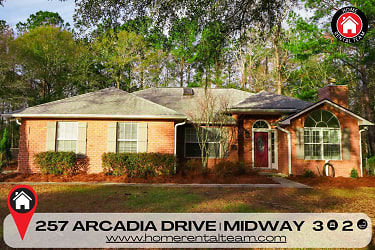 257 Arcadia Dr - Midway, GA