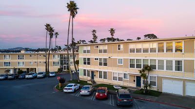 Westlake Apartments - Daly City, CA