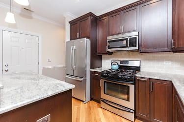 3229 N Kenmore Ave unit 3 - Chicago, IL