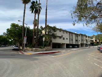 1209 Havenhurst Dr unit 7H - West Hollywood, CA