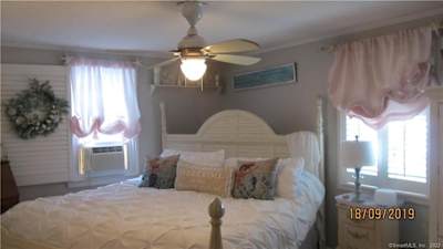 18 Sea View Ave - East Lyme, CT