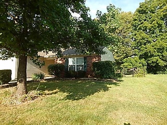 6010 Rocky River Dr - Indianapolis, IN