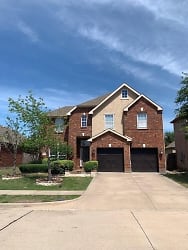 5996 Clearwater Dr - The Colony, TX