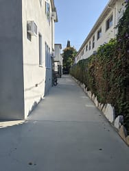 Overland Apartments - Los Angeles, CA