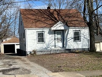 848 Detroit Ave - Youngstown, OH