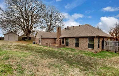 361 Wolf Lair Cove - Collierville, TN
