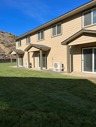 Cowiche Creek Townhouses Apartments - Yakima, WA