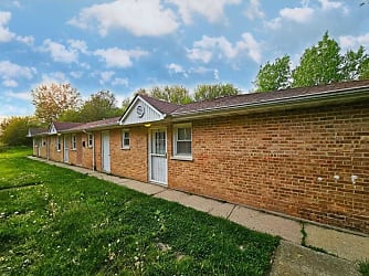 926 Greenwood Ave unit 1 - Ford Heights, IL