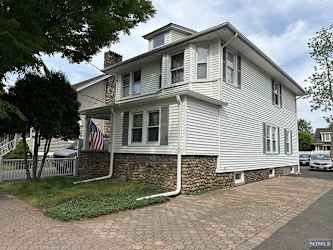 254 Everett Ave #2 - Wyckoff, NJ