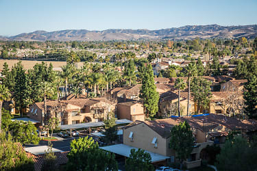 Shadow Ridge Apartments - Simi Valley, CA