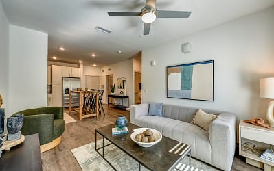 Madison Waterstar Apartments - Kissimmee, FL