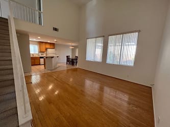 44572 Alighchi Way - Temecula, CA