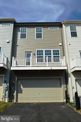 44073 Eastgate View Drive - Chantilly, VA
