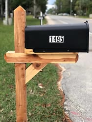 mailbox.jpg