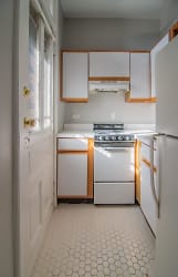 1942 N Lincoln Ave - Chicago, IL