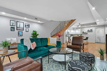 1450 W Webster Ave #2 - Chicago, IL