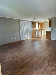 1555 Todd Ct - Stayton, OR