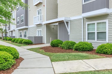 Elevation Student Living Apartments - Wilmington, NC