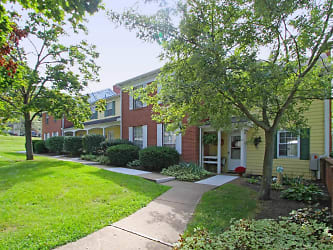 Woodside Terrace Apartments - Canton, OH