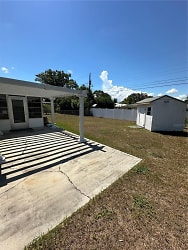 1569 Cambridge Dr - Clearwater, FL