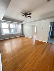 8131 S Maryland Ave unit 8131-3 - Chicago, IL