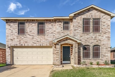 8728 Polo Dr - Fort Worth, TX